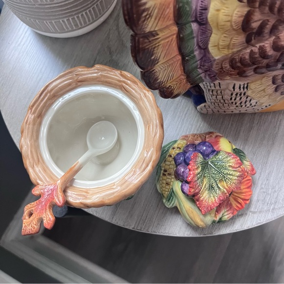 Fitz and Floyd Harvest Thanksgiving Turkey Teapot with Creamer & Sugar Bowl - Picture 8 of 16